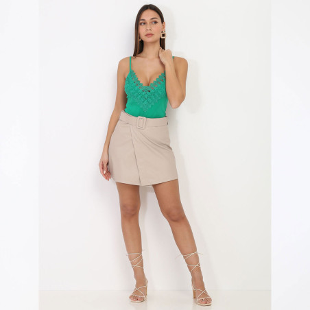 Jupe portefeuille simili beige - Robes pour travestis Jupe portefeuille simili beige - Robes pour travestis