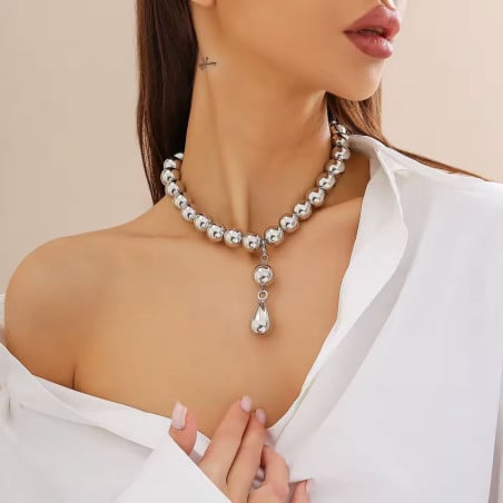 Collier perles pendantes argentées - Colliers pour travestis