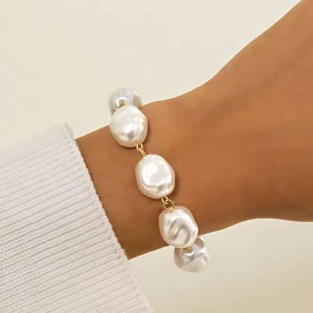 Asymmetrical Pearl Bracelet - Stretch bracelets Asymmetrical Pearl Bracelet - Stretch bracelets