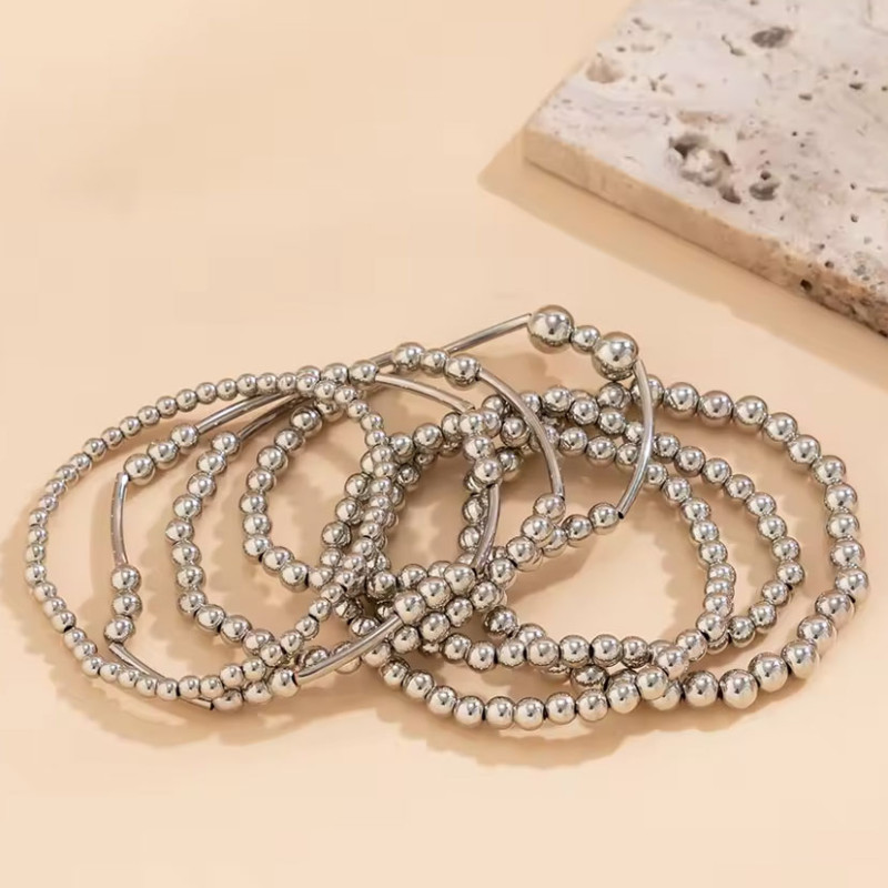 Bracelet multiple perles argentées - Bracelets pour travestis