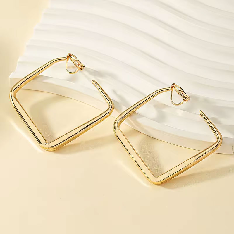 Square clip-on earrings - Clip earrings